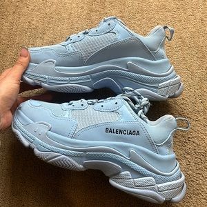 Balenciaga triple S sneaker